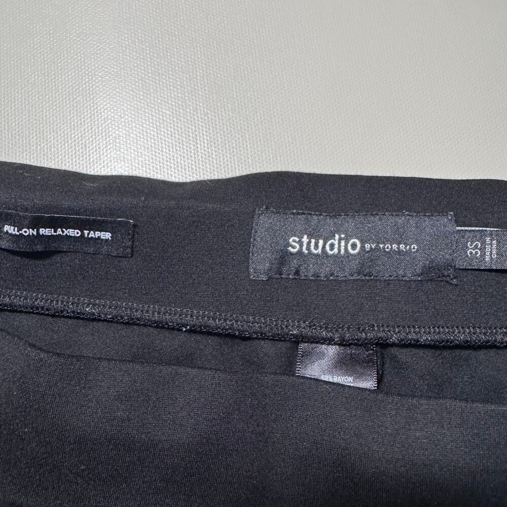 Studio by TORRID Pull On Relaxed Taper Pant Black Office Casual Basic size 3S - Picture 6 of 7